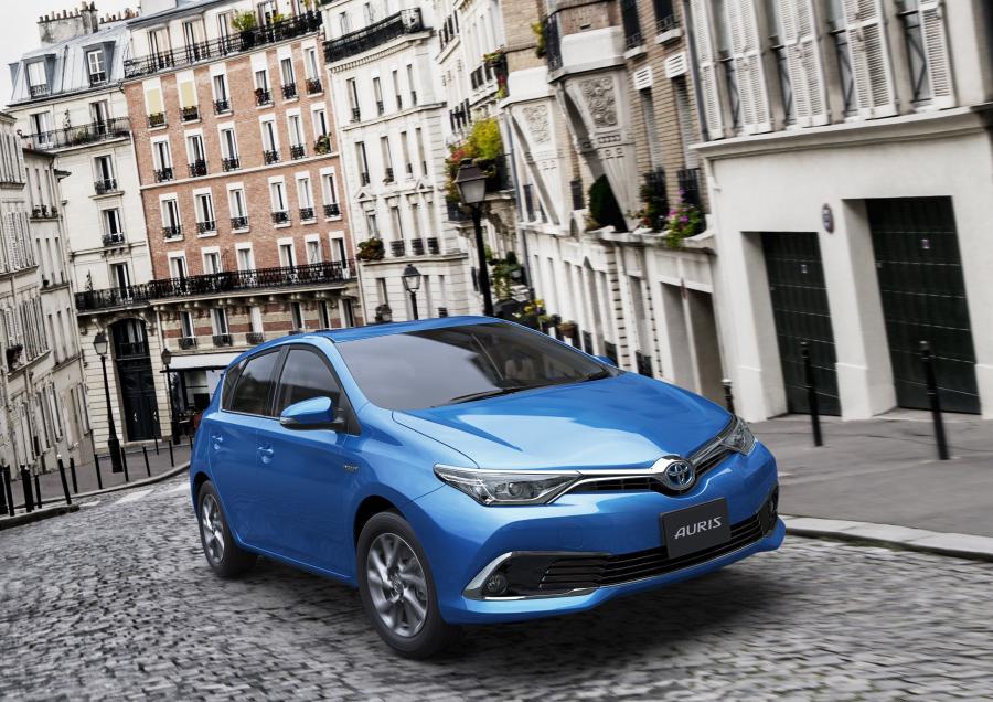  Toyota Auris Hybrid 2016 года  (JP) (фото 1 из 4)